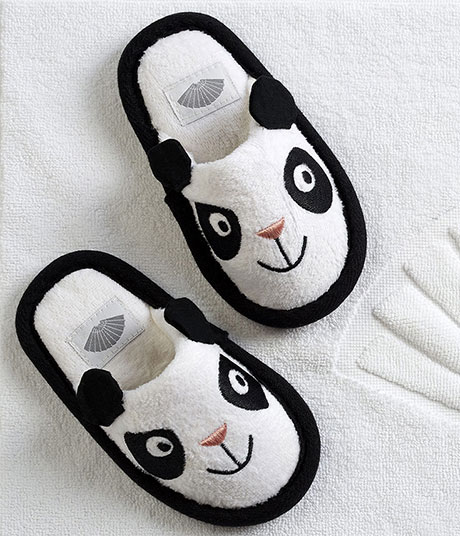 MiniMO Panda Slippers Image